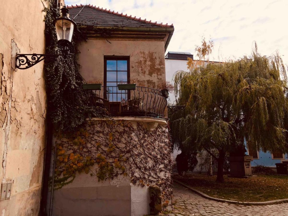 Second Home In Heart Of Bratislava Exterior foto