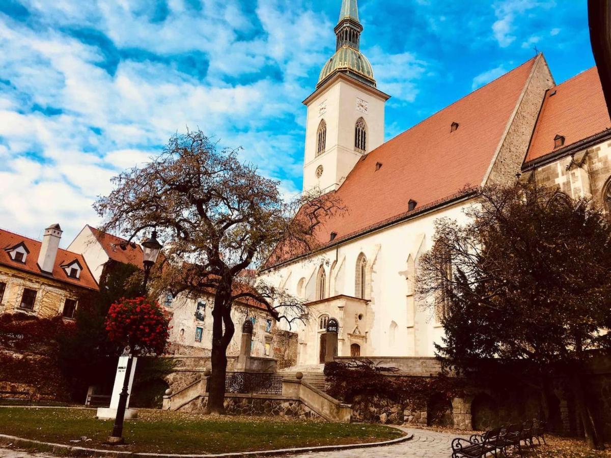 Second Home In Heart Of Bratislava Exterior foto