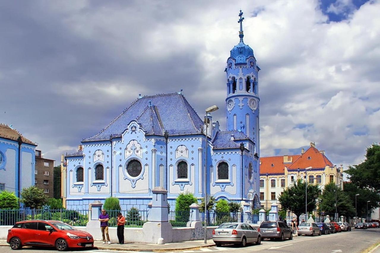 Second Home In Heart Of Bratislava Exterior foto